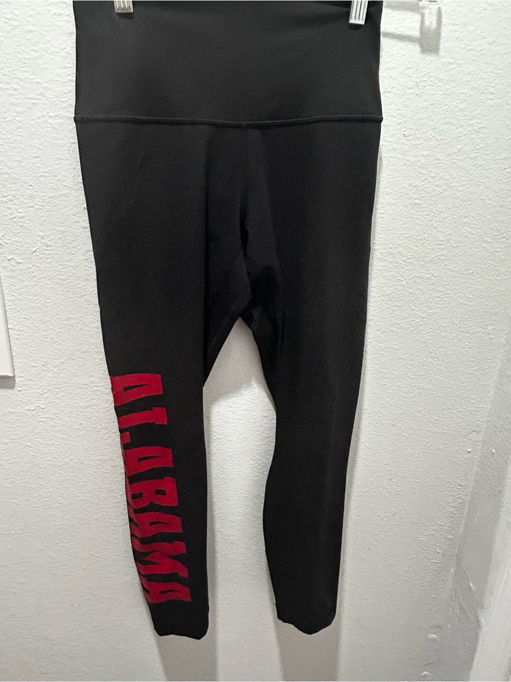 lululemon athletica Black Leggings with Red 'ALABAMA' Side Lettering